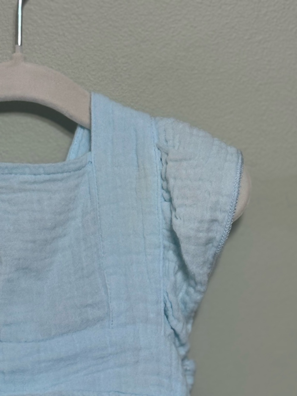 Sky Blue Baby Girl Muslin Ruffled Romper and Crisscross Tied Bow Backing, 0-3M - Picture 2 of 8